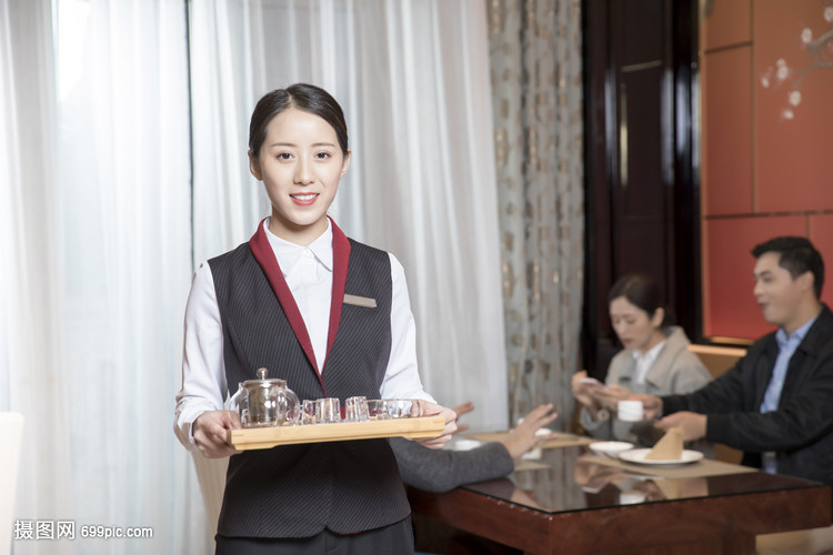 優(yōu)質(zhì)餐飲服務的細節(jié)之魂——酒店服務員倒茶禮儀